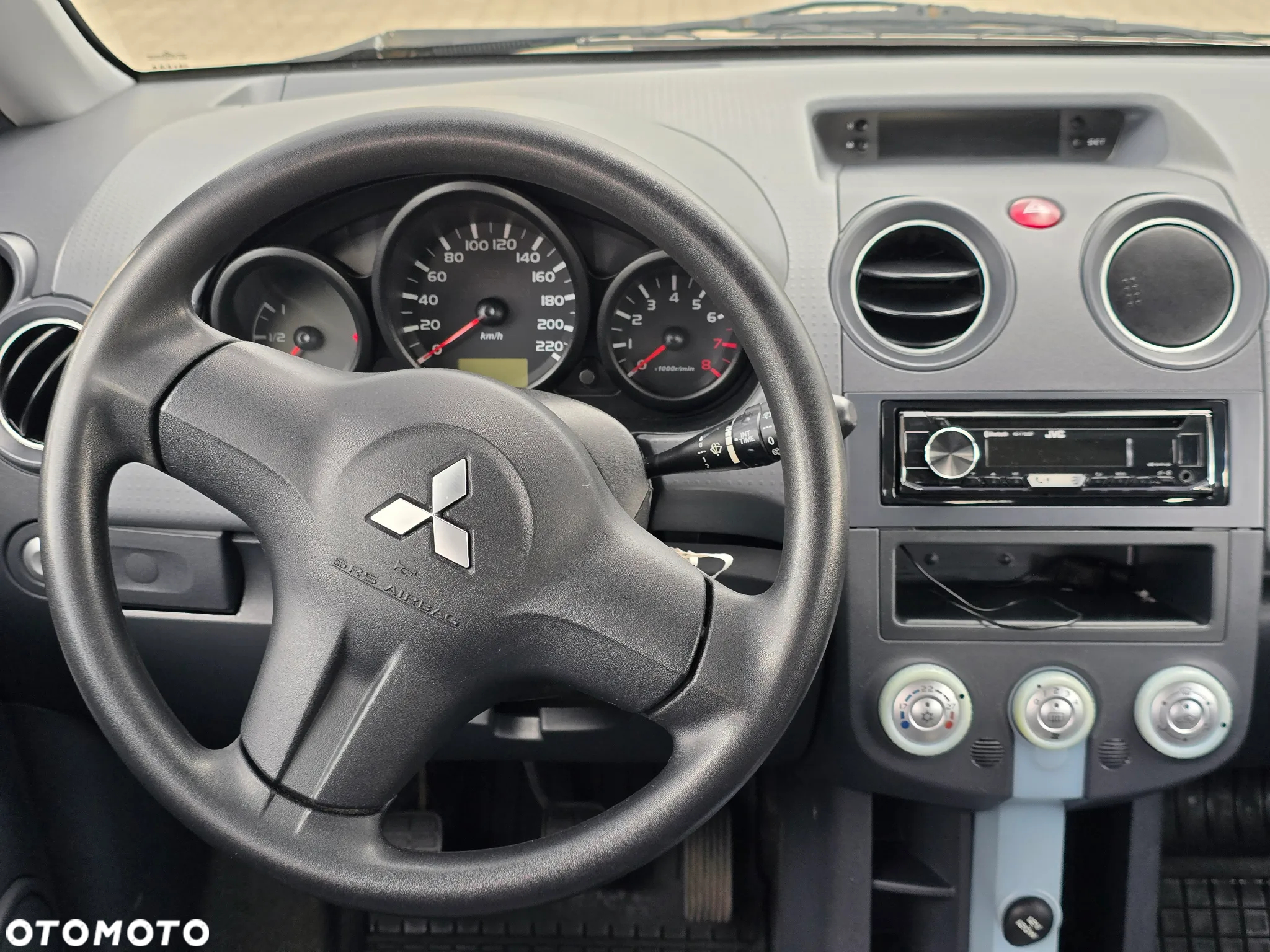 Mitsubishi Colt 1.1 Inform - 10