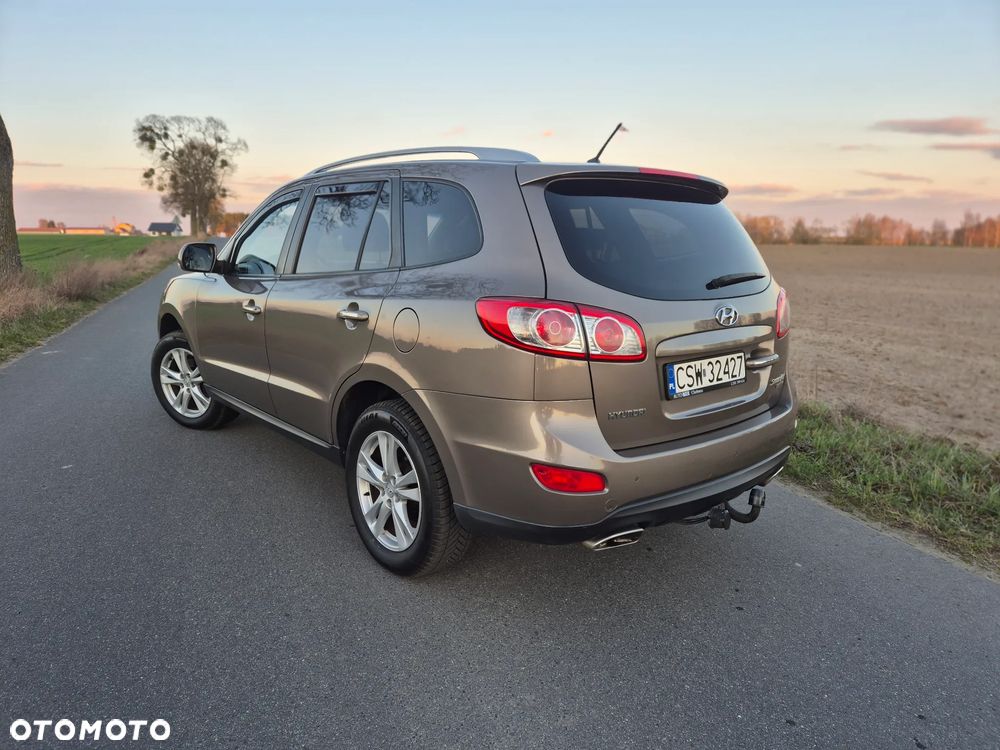 Hyundai Santa Fe - 2
