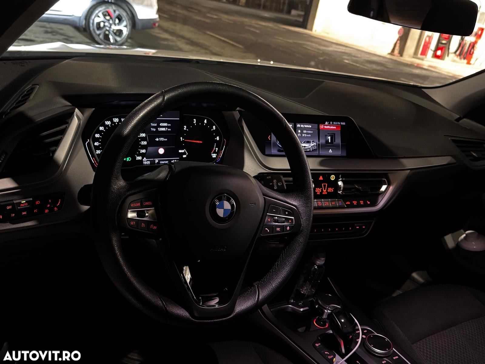 BMW Seria 1 - 12