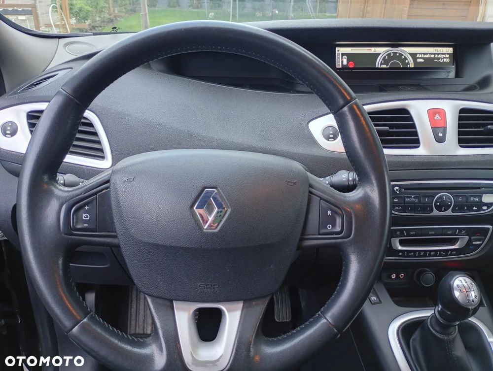 Renault Grand Scenic TCe 130 Dynamique - 9