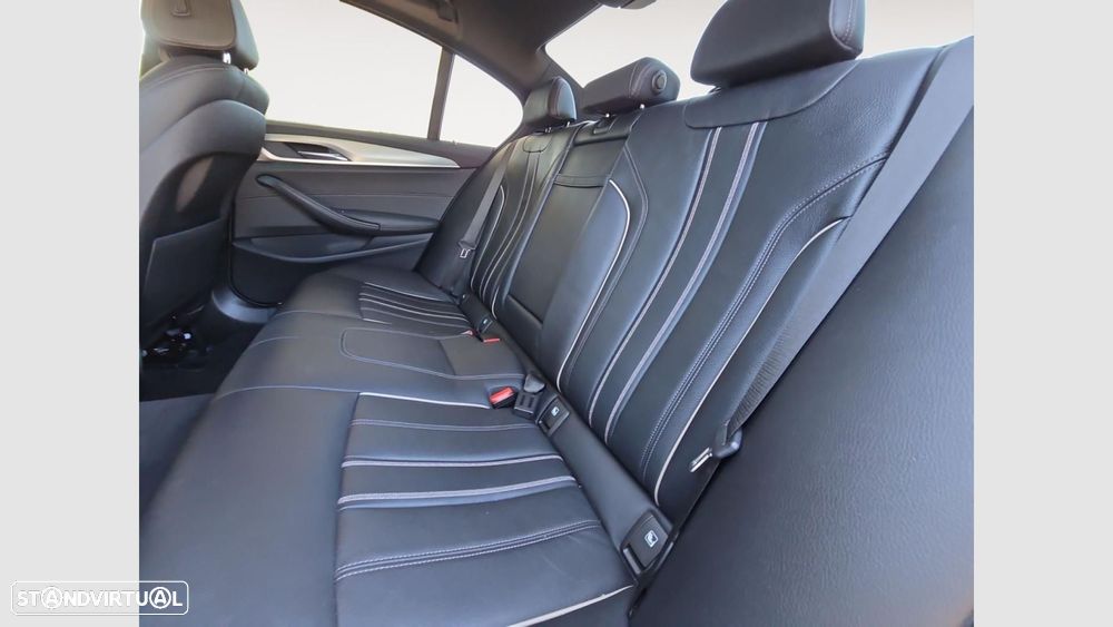 BMW 520 d Line Luxury Auto - 14