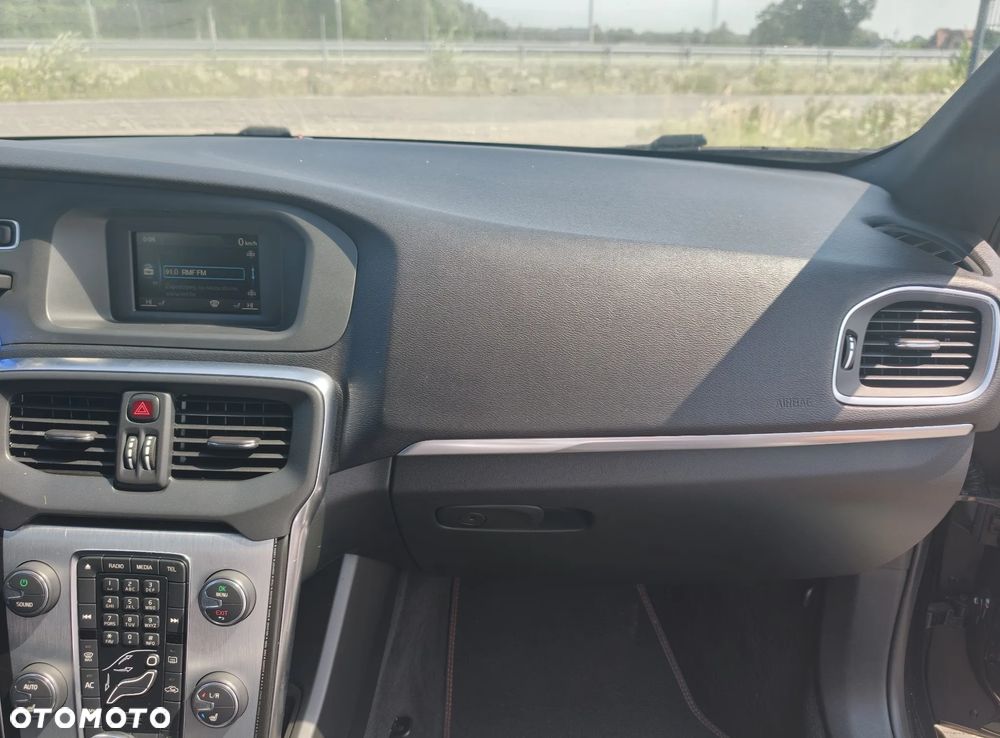 Volvo V40 - 22