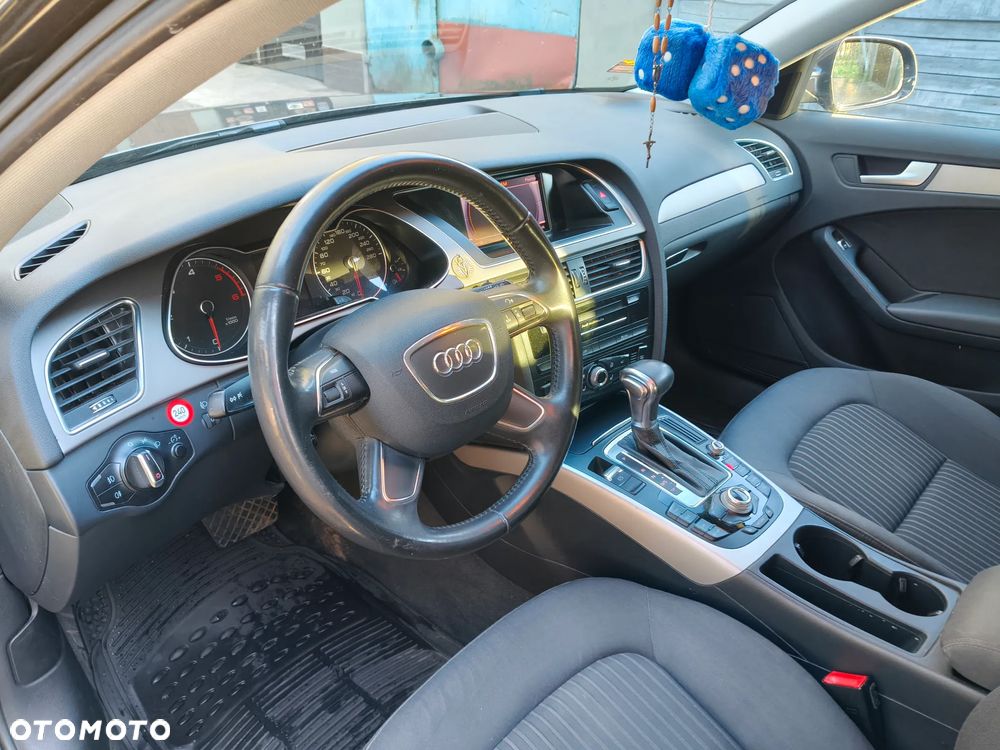 Audi A4 Avant 2.0 TDI Multitronic - 9