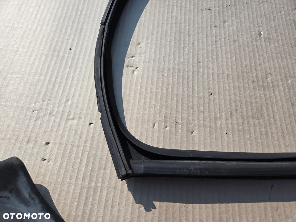 Uszczelka karoseryjna prawa Peugeot 508 II SW - 10