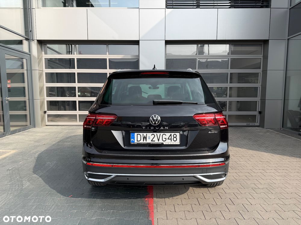 Volkswagen Tiguan 2.0 TSI 4Mot Elegance DSG - 11