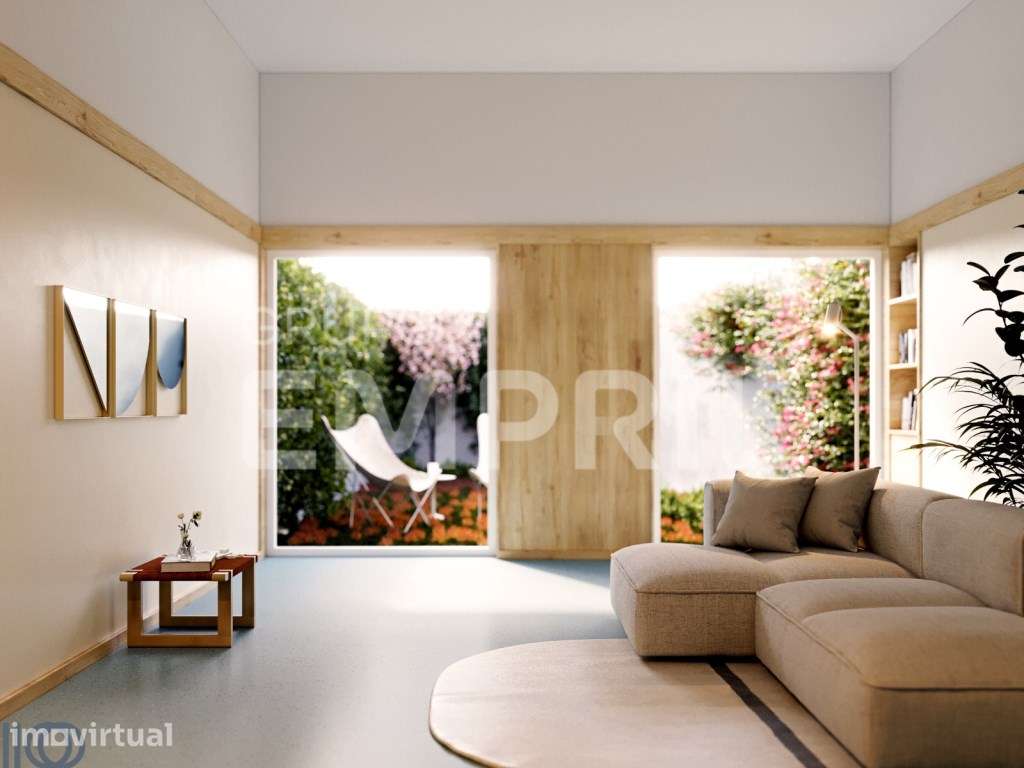 T2 Duplex c/ Jardim Almada - Grande imagem: 2/3