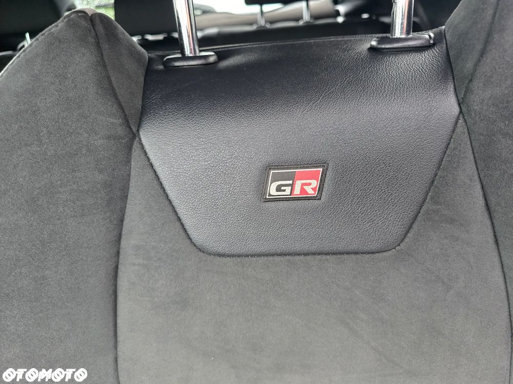 Toyota C-HR 1.8 Hybrid GPF GR Sport - 40