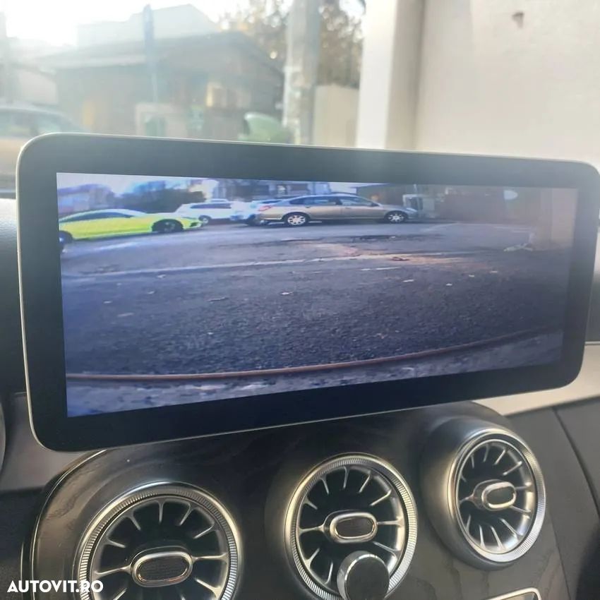 Mercedes-Benz C 200 Coupe 4Matic 9G-TRONIC AMG Line - 23