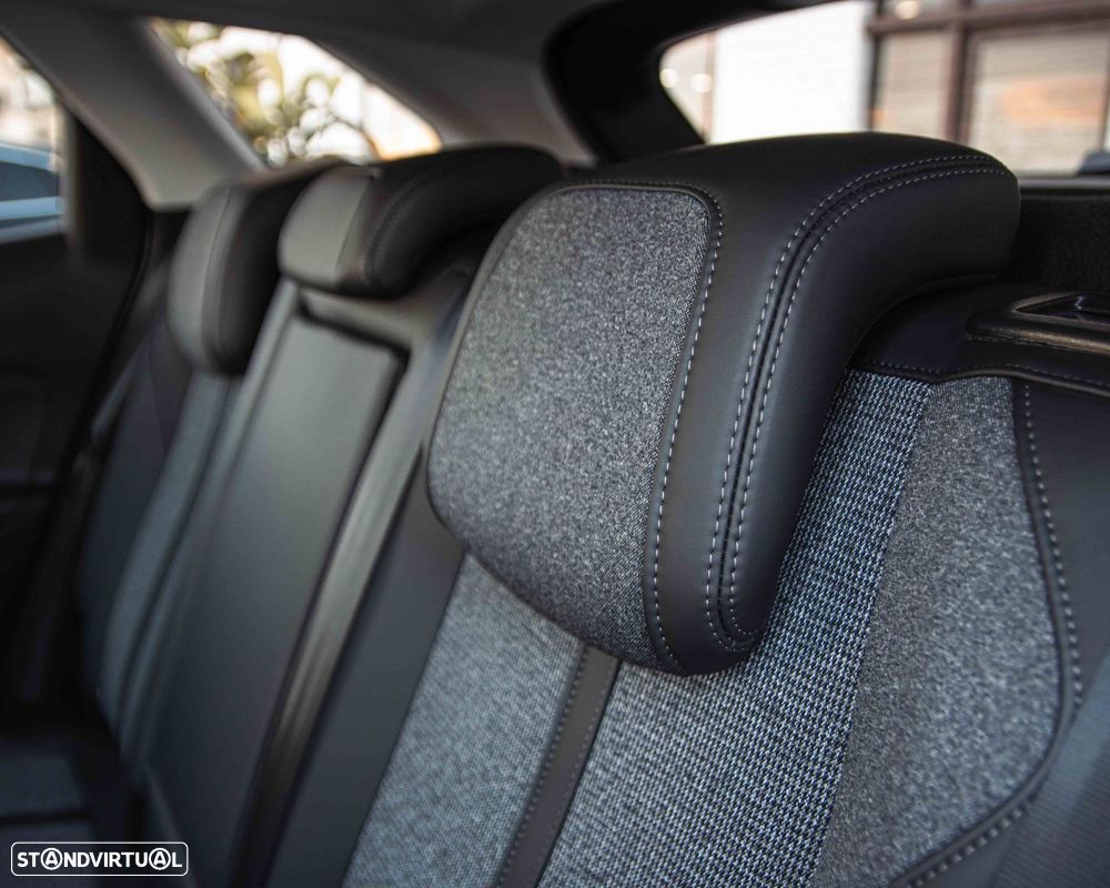 Peugeot 3008 1.5 BlueHDi Allure Pack - 32