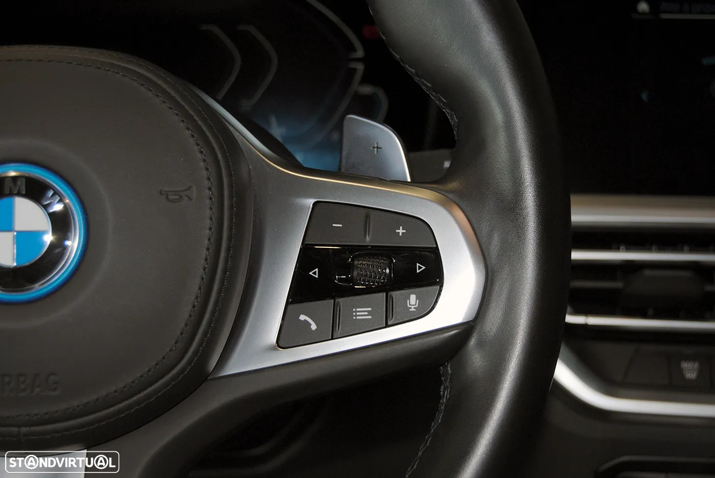 BMW 320 e Pack M Auto - 32