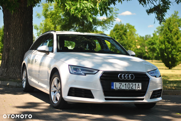Audi A4 35 TFSI S tronic