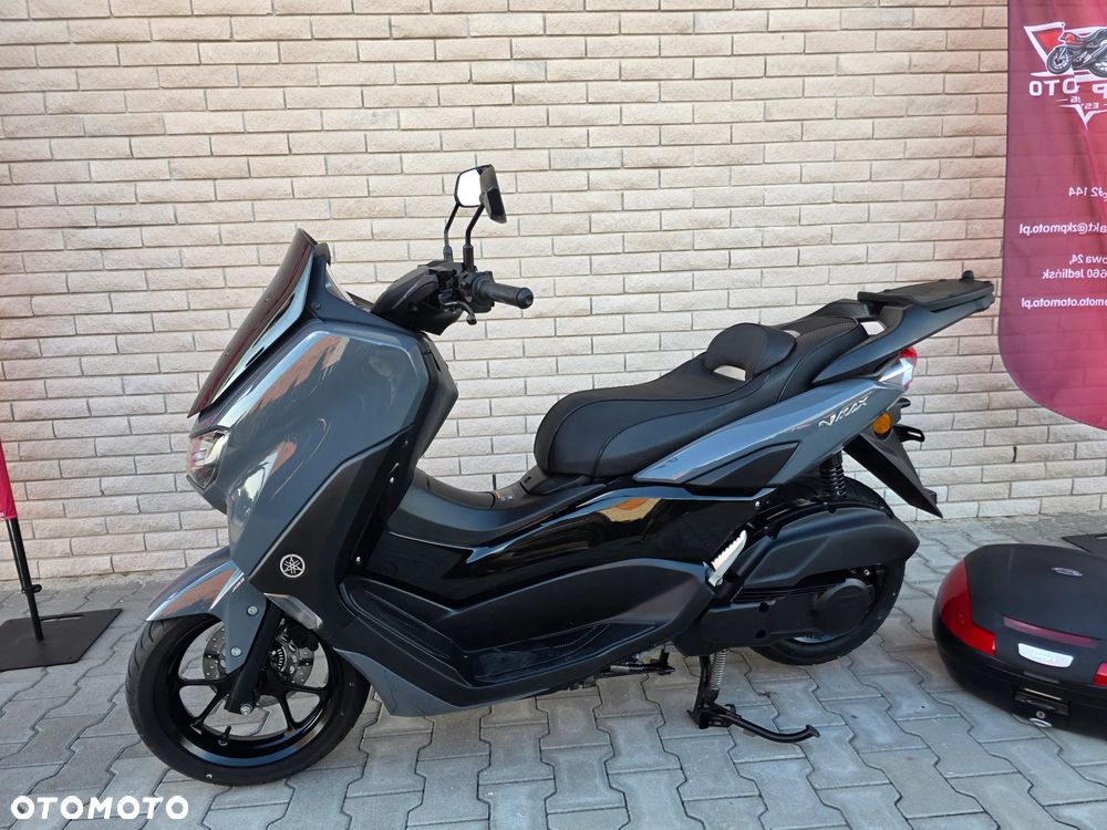 Yamaha NMAX - 11