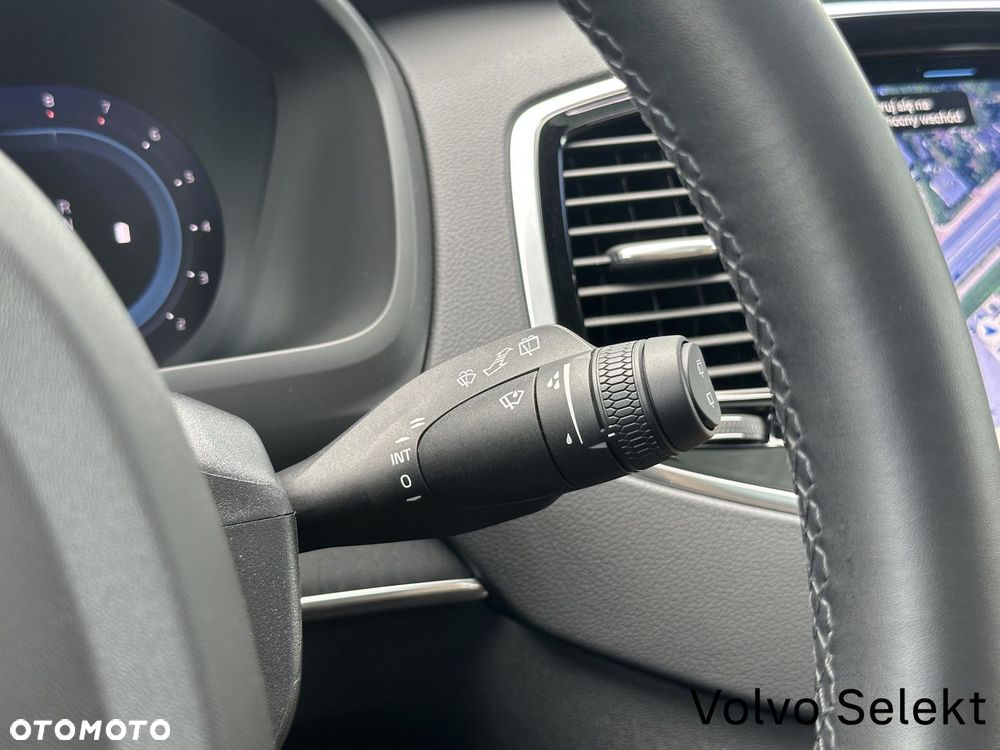 Volvo XC 90 - 25