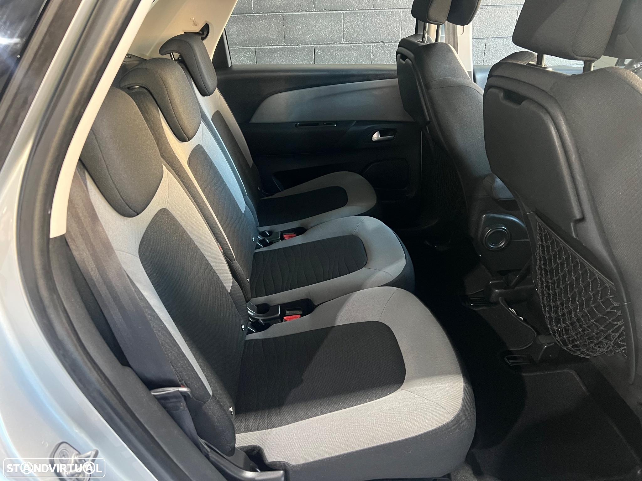 Citroën C4 Picasso 1.6 BlueHDi Intensive EAT6 J17 - 12