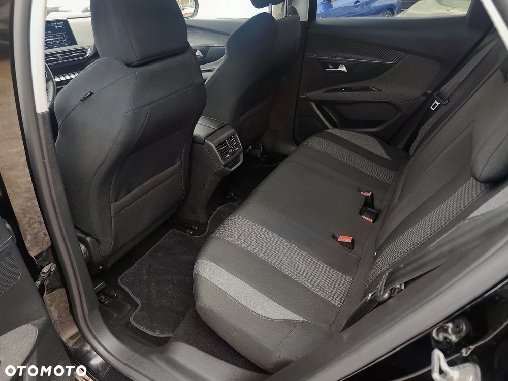 Peugeot 3008 - 10