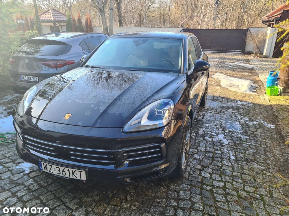 Porsche Cayenne - 2