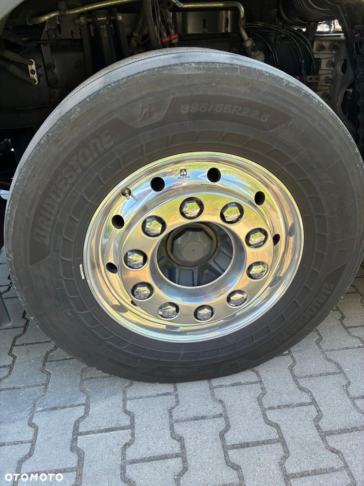 Renault T480 HIGH SLEEPER CAB - 12