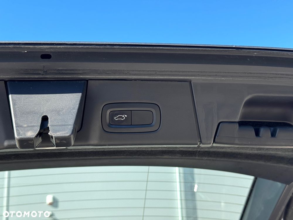 Volvo V90 D3 Momentum - 23