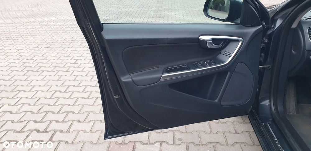 Volvo S60 D4 Edition - 13