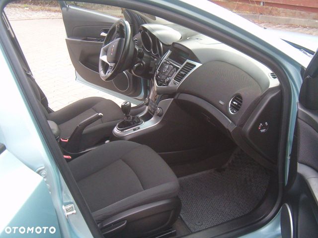 Chevrolet Cruze - 21