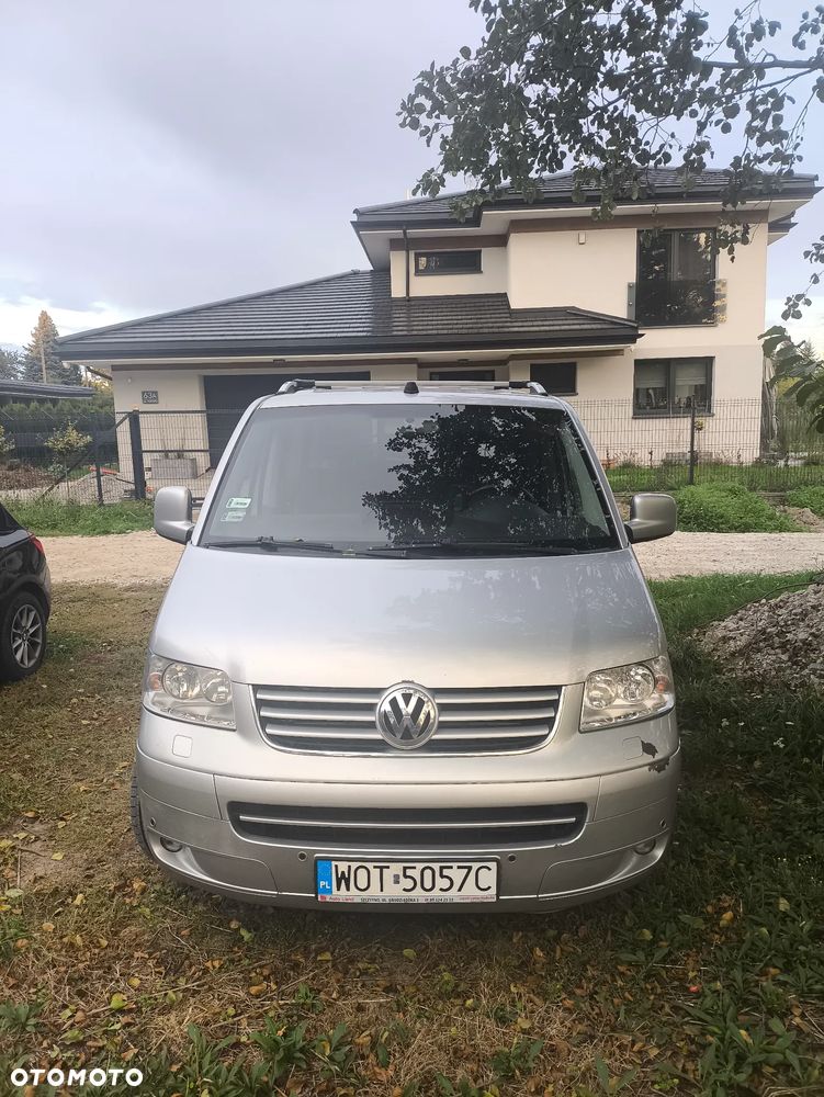 Volkswagen Multivan - 20