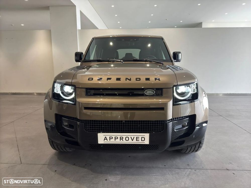 Land Rover Defender 2.0 P300e 110 AWD X-Dynamic SE - 3