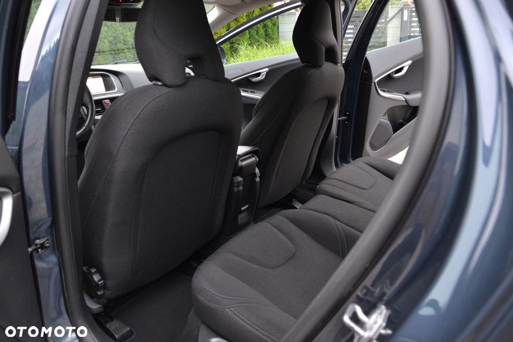 Volvo V40 D2 Drive-E SCR Momentum - 13