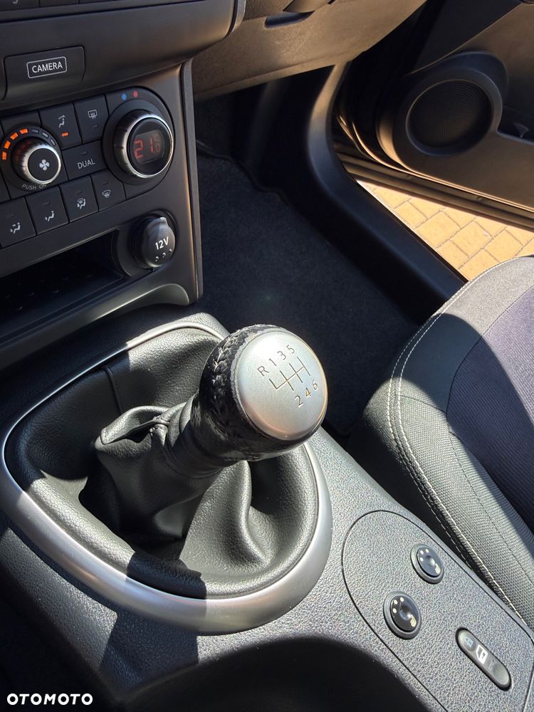 Nissan Qashqai+2 2.0 tekna - 28