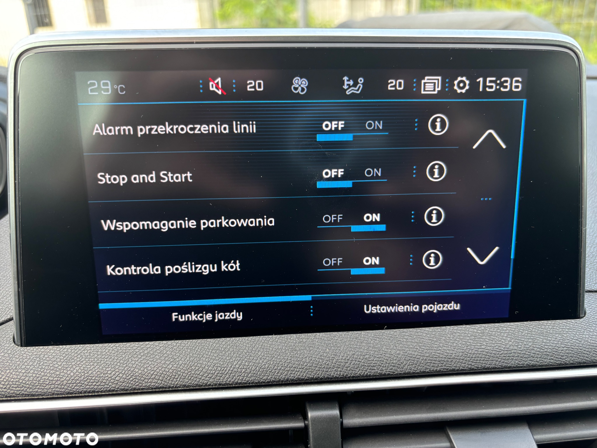 Peugeot 3008 1.5 BlueHDi Active S&S - 19