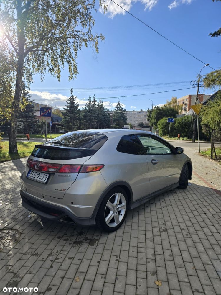 Honda Civic 1.8 TypeS - 4