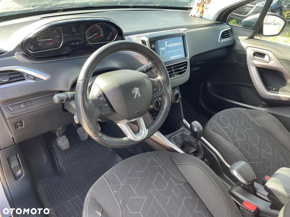 Peugeot 2008 1.6 VTi Active - 11