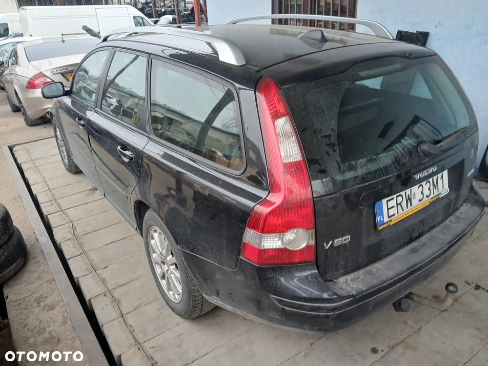 volvo v50 45-200 maska zderzak lampa grill błotnik drzwi zbiornik paliwa szyba lusterko klamka - 3