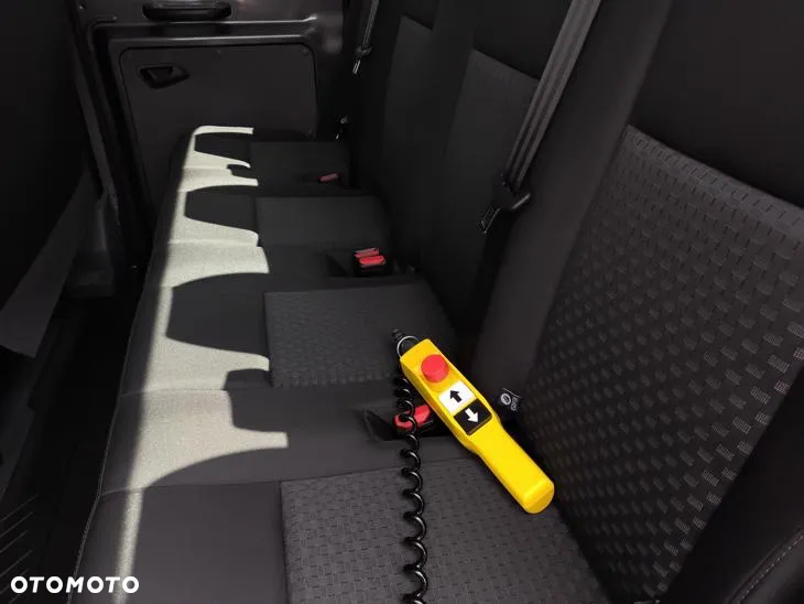 Ford Transit - 13