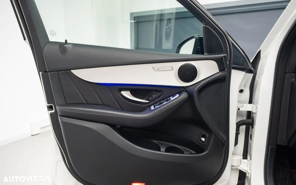 Mercedes-Benz GLC - 19