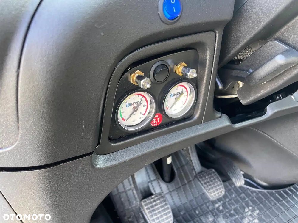 Iveco Daily 35S18 3.0 180KM Autolaweta Salon PL tempomat hak 3,5t LED - 12