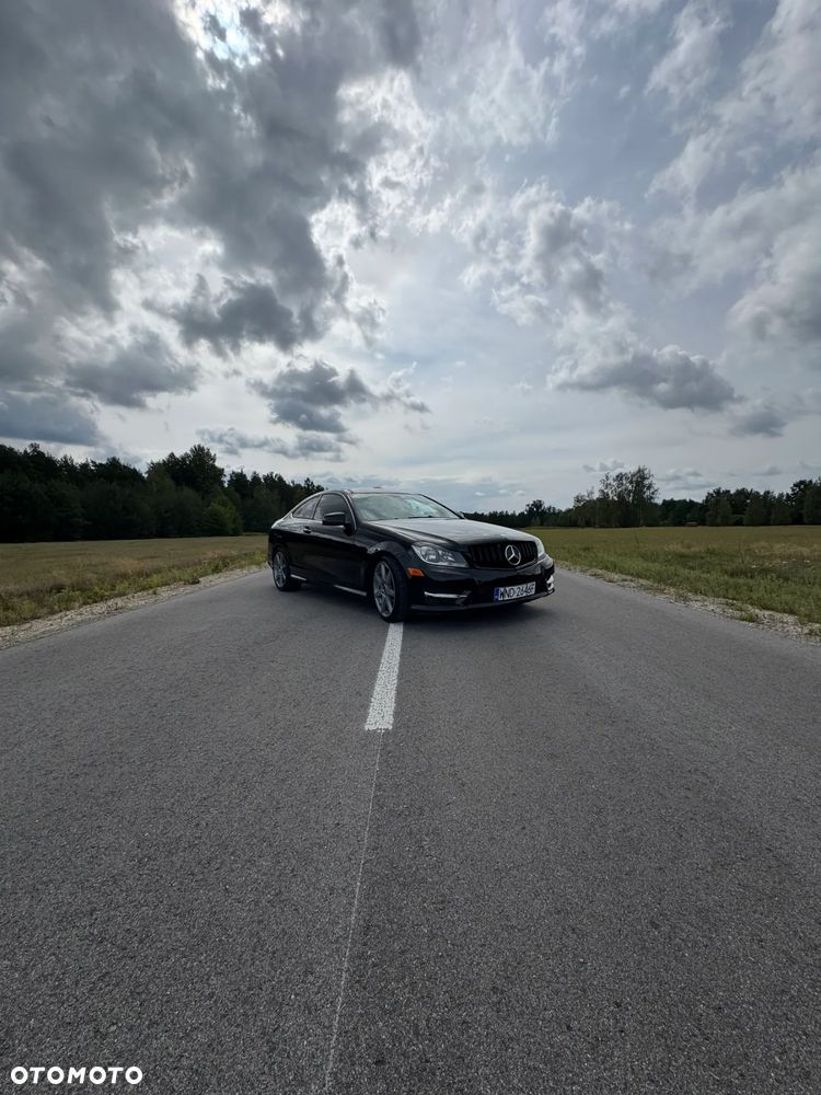 Mercedes-Benz Klasa C 350 Coupe BlueEFFICIENCY 7G-TRONIC Edition 1 - 3