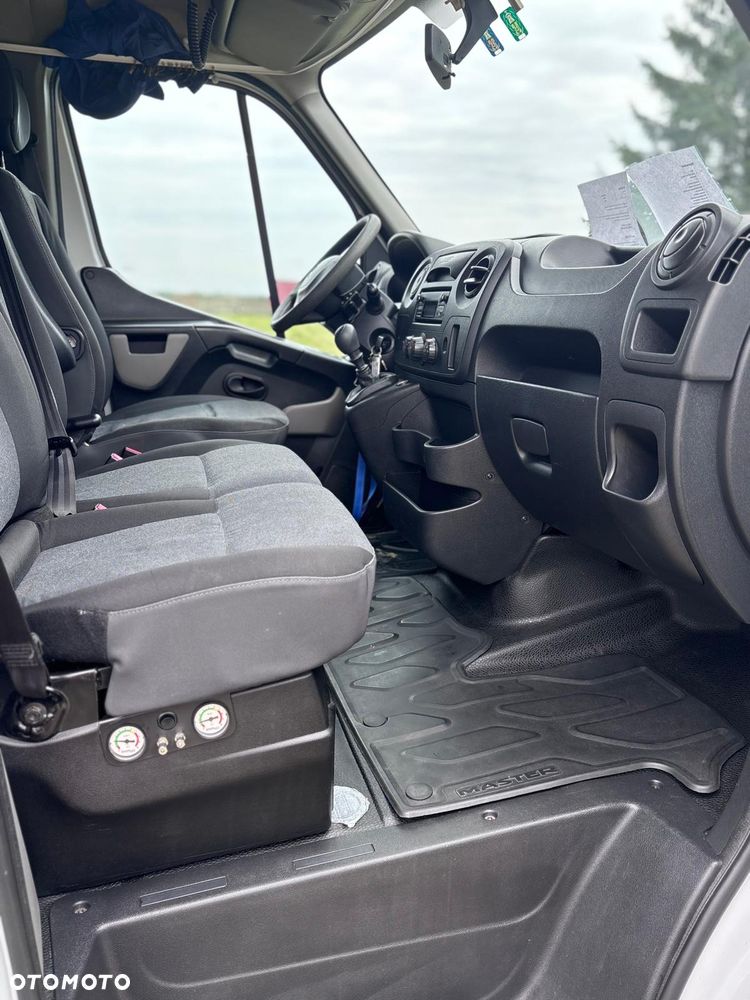 Renault Master - 16