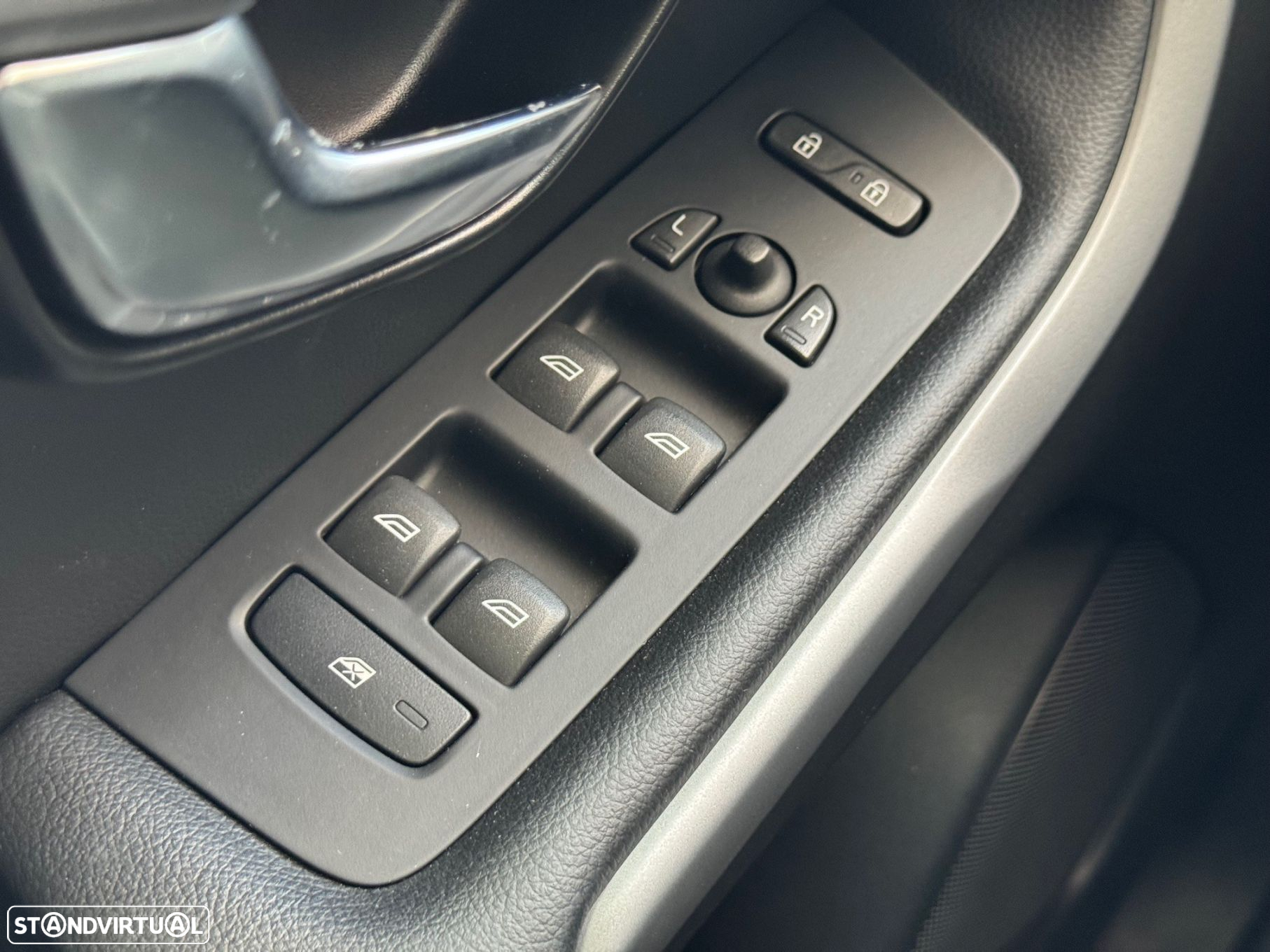 Volvo V40 1.6 D2 Kinetic Eco - 30