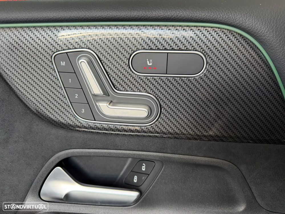 Mercedes-Benz GLB 180 d AMG Line - 19