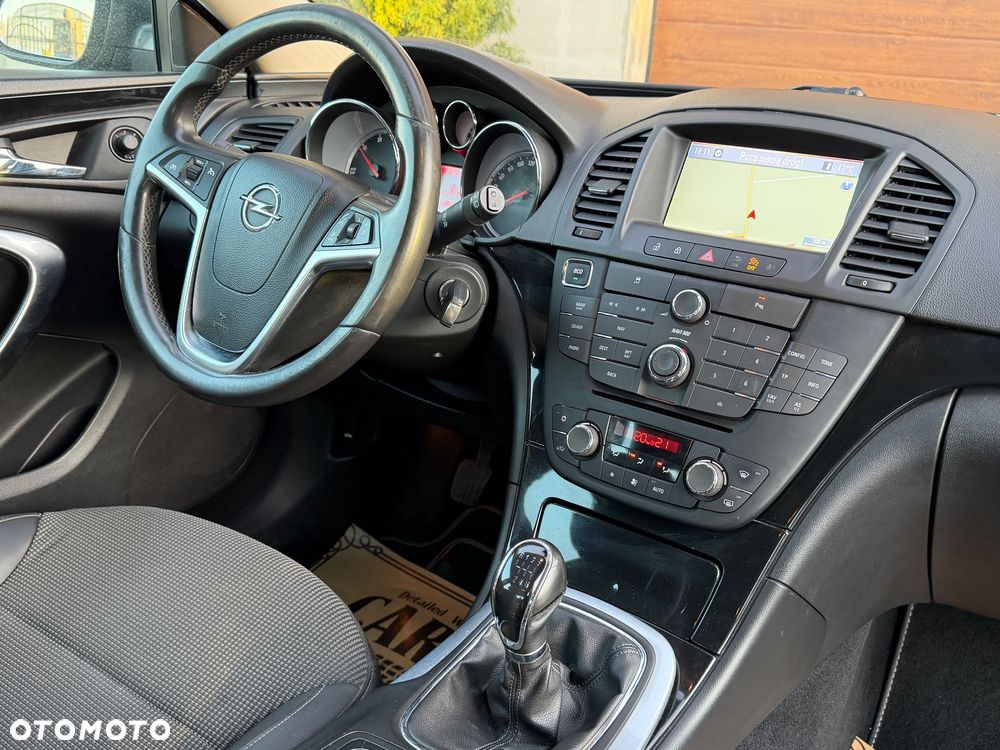 Opel Insignia - 10
