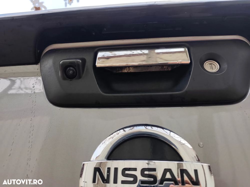 Nissan Navara 2.3 dCi Bi Turbo Double Cab N-Connecta - 14