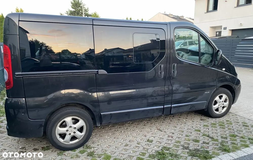Opel Vivaro - 2