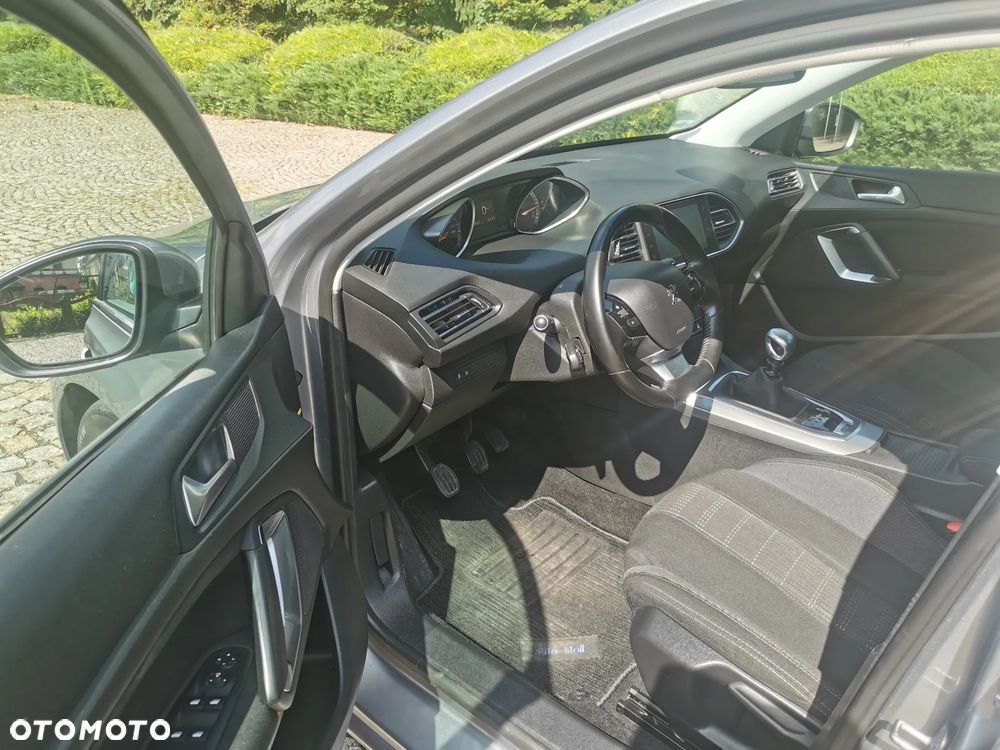 Peugeot 308 BlueHDi FAP 150 Stop & Start Allure - 7