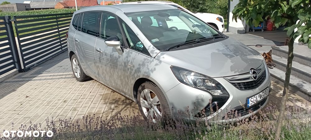 Opel Zafira - 2