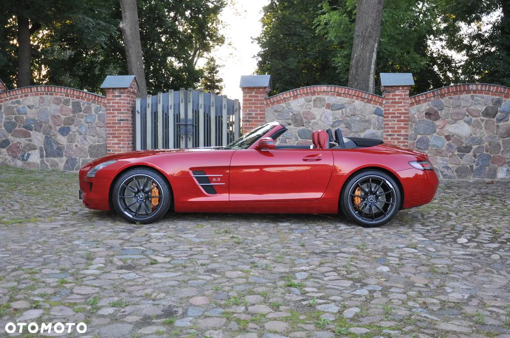 Mercedes-Benz SLS - 10