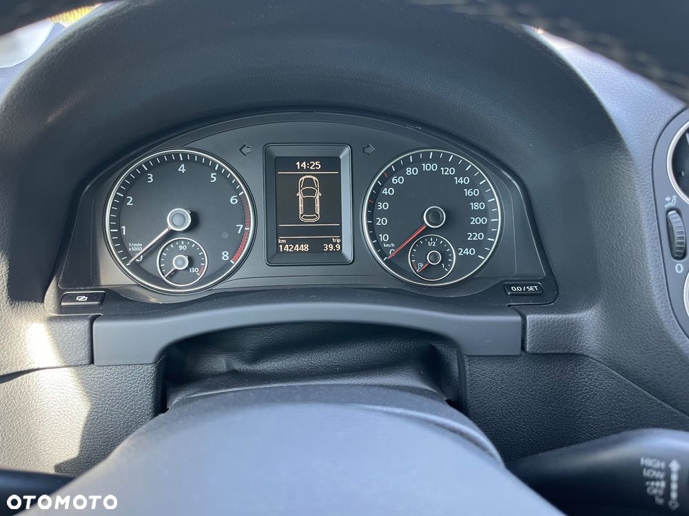 Volkswagen Golf Plus 1.2 TSI BlueMotion Technology Style - 24