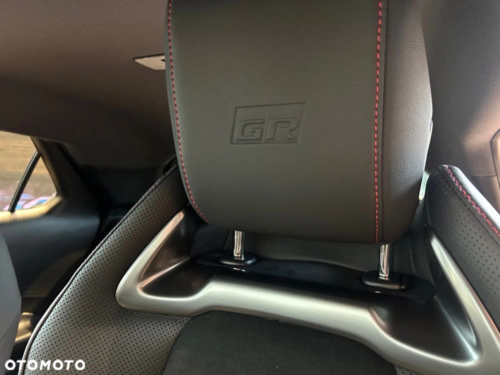 Toyota C-HR 2.0 PHEV Dynamic Force GR Sport - 10