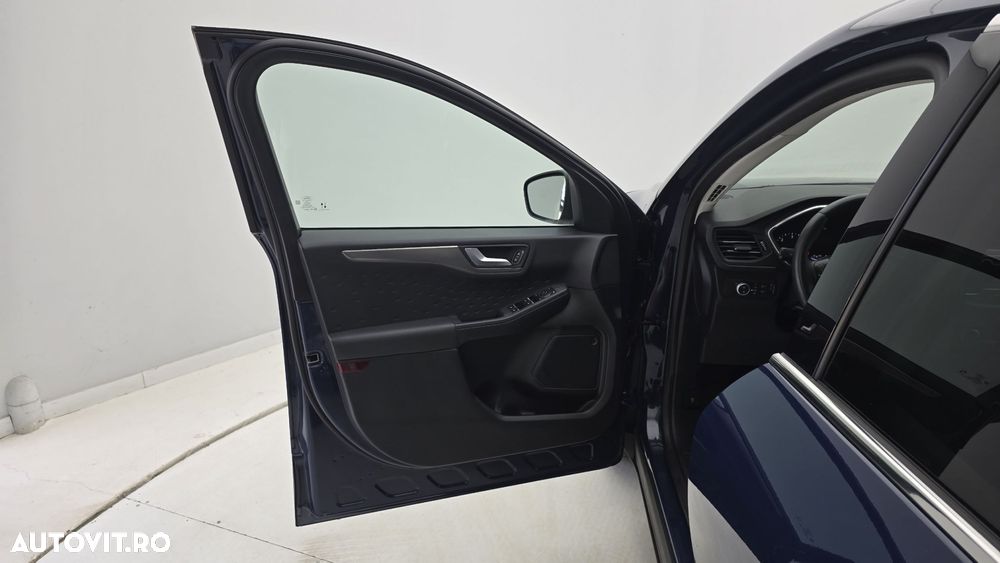 Ford Kuga - 12