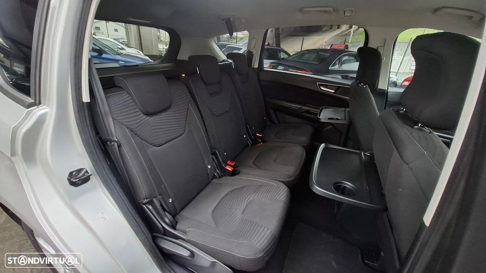 Ford S-Max 2.0 TDCi Trend - 33