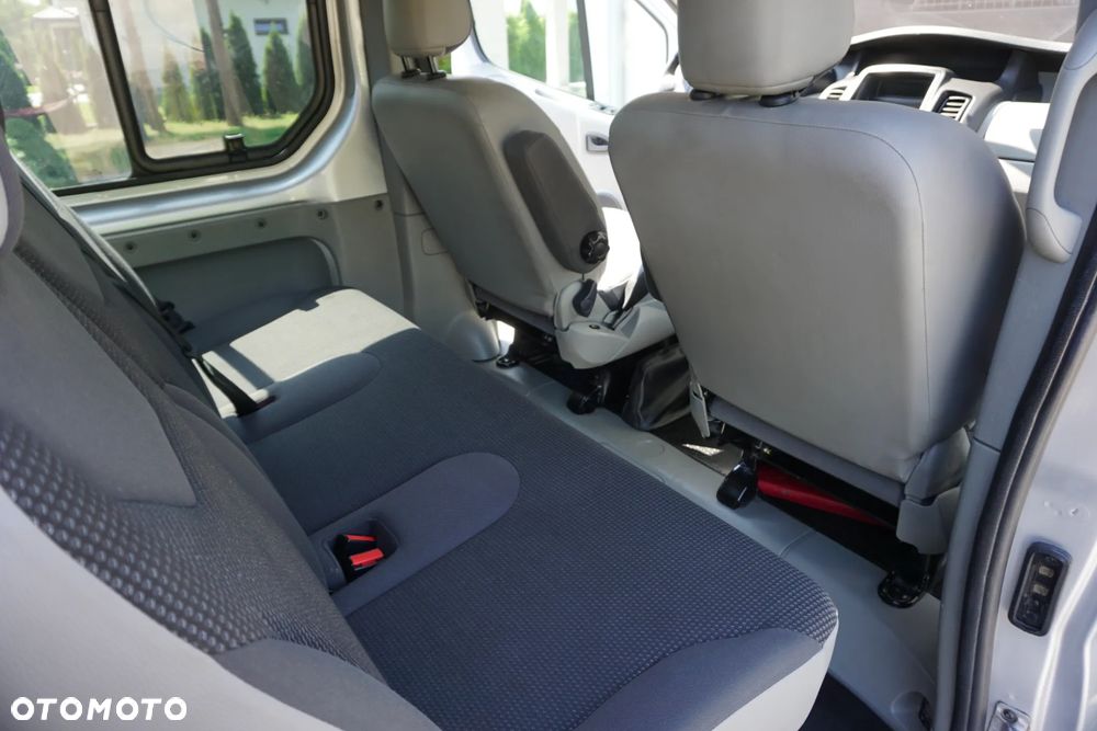 Opel Vivaro - 17